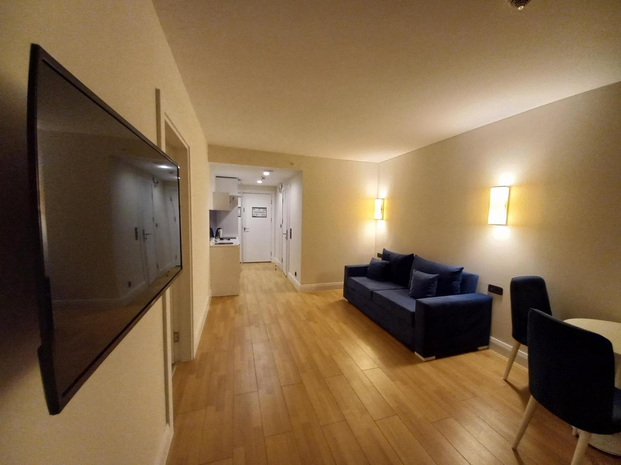 Orbi City Superhost Батумі Екстер'єр фото